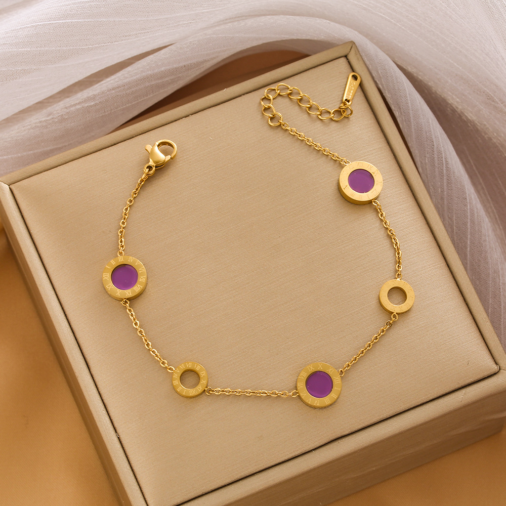 Pulsera de trébol de acero titanium vendedora caliente transfronteriza europea y americana con incrustaciones de concha pulsera colgante pulsera de diseño avanzado sin desvanecimiento al por mayor