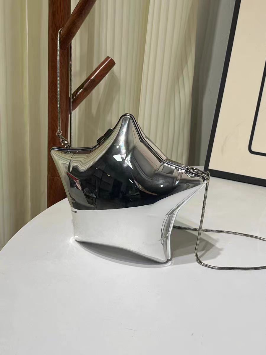 New Spring/Summer 2025 gold and silver star shoulder bag, mini chain bag, casual and fashionable crossbody acrylic bag undefined