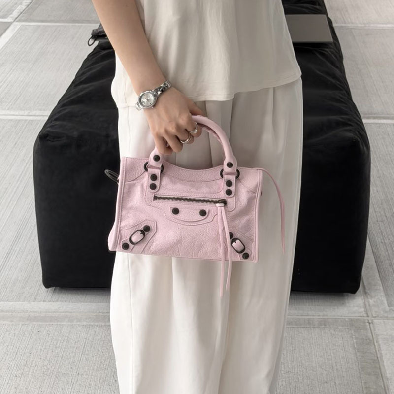 26 New Models of B Brand Le City Women's Bags, Motorcycle Bags, Cool and Stylish Retro Studded Bags, Oil Wax Leather Handbags and Crossbody Bags 26 New Models of B Brand Le City Women's Bags, Motorcycle Bags, Cool and Stylish Retro Studded Bags, Oil Wax Leather Handbags and Crossbody Bags