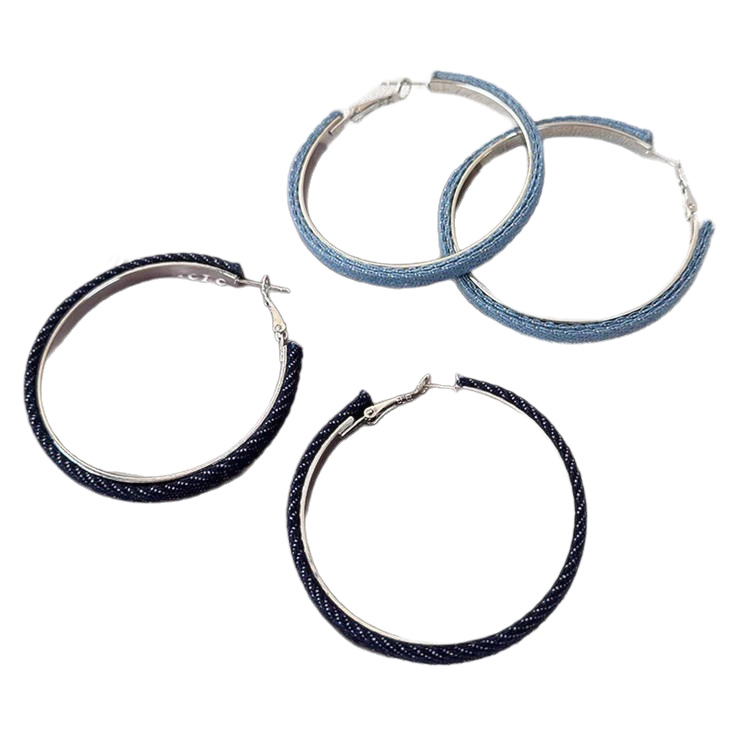 Personalidad europea y americana de moda esmerilado aretes de aretes de círculo para mujeres de alto nivel aretes redondos grandes aretes de aretes de lujo simple y ligero al por mayor