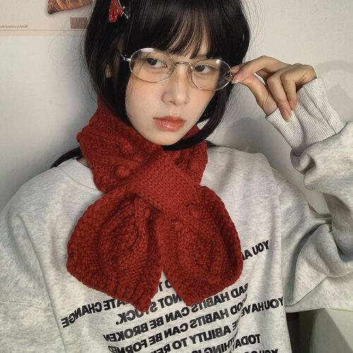 Retro embossed knit cross neck scarf short style red Korean style 2025 autumn winter versatile