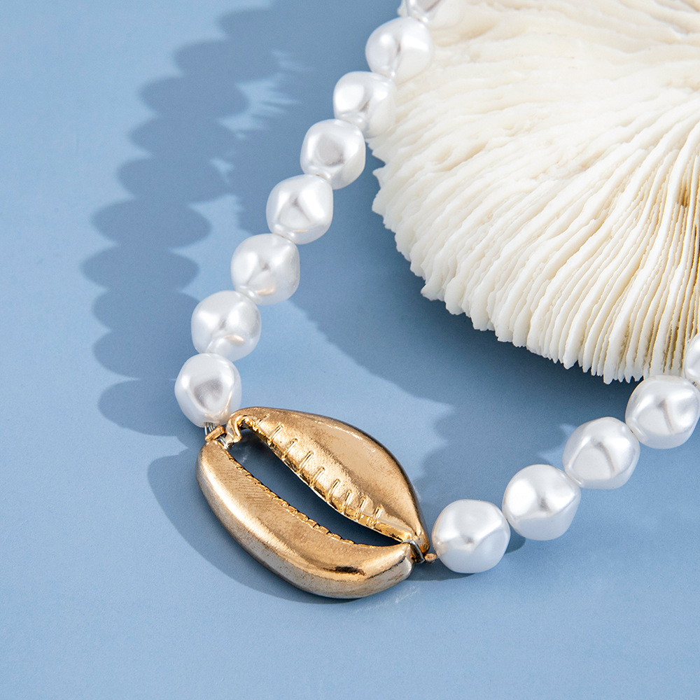 Personality Exaggerated Pearl Shell Necklace display picture 6