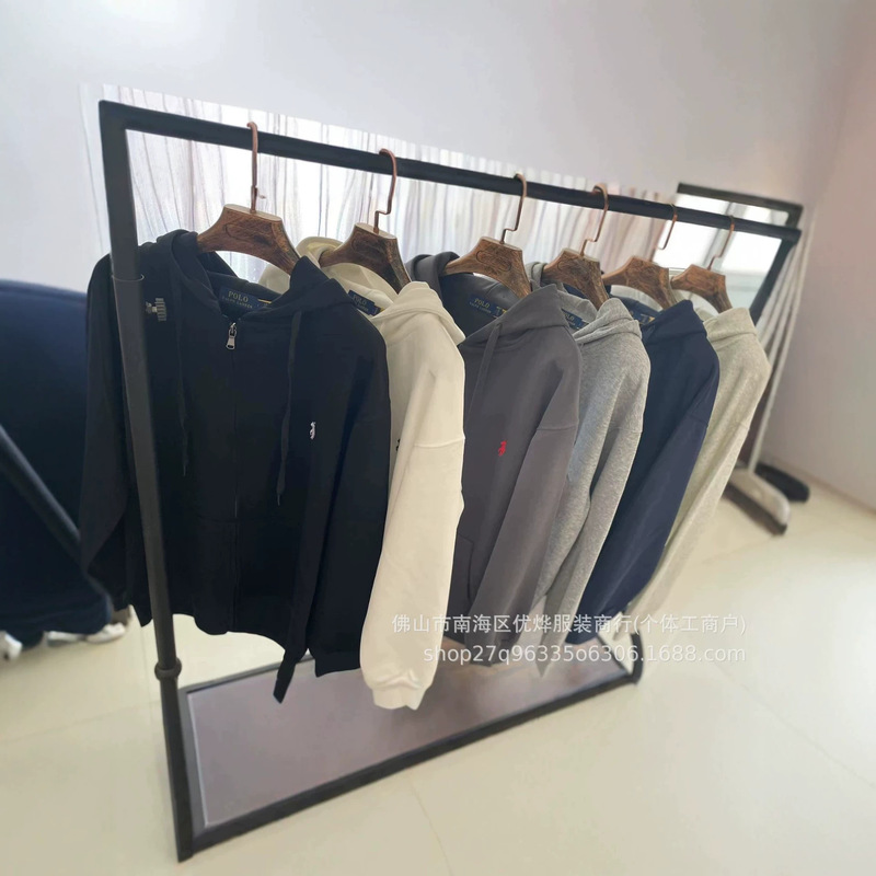 Cross-border wholesale: small horse embroidered hooded sweatshirt, unisex style, drop-shoulder, loose-fitting, casual, sporty, zip-up jacket Cross-border wholesale: small horse embroidered hooded sweatshirt, unisex style, drop-shoulder, loose-fitting, casual, sporty, zip-up jacket