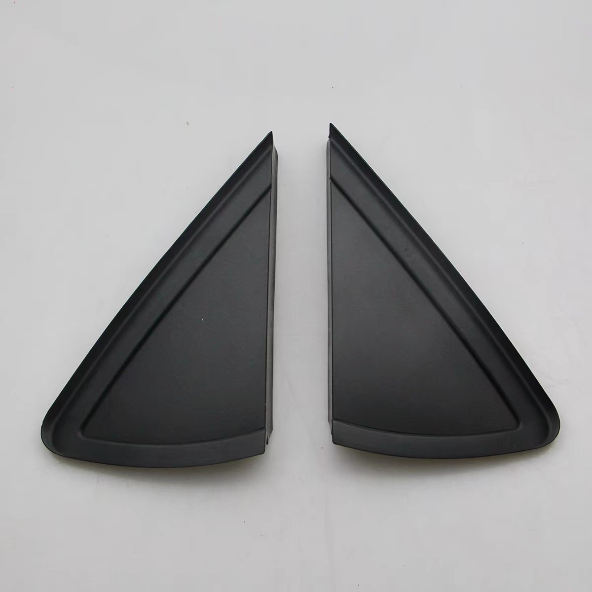 6R0853273 6R0853274 is suitable for the 10-20 Volkswagen Polo rearview mirror triangle plate