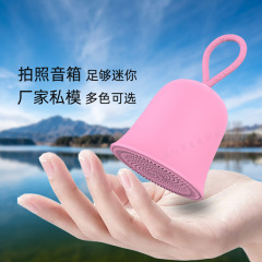 カスタマイズ可能な携帯電話用カメラ付きBluetoothスピーカー、ベル付き漫画風スピーカー、ハンズフリー通話、多機能ギフトBluetoothスピーカー
