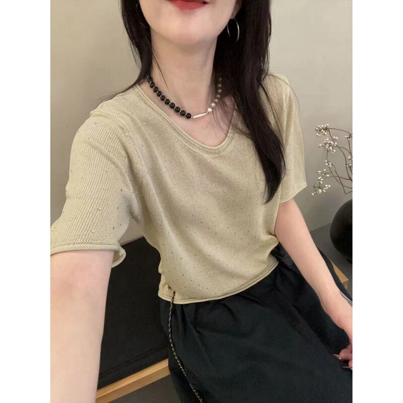 Korean Style Outfit: White Rhinestone Short-Sleeve Knit Top for Women, New Summer Style, Lazy Style, Loose Fit, Versatile Top for Petite Figures