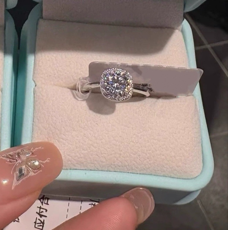 Jz-860 - plain edge small square sugar moissanite ring / Adjustable opening