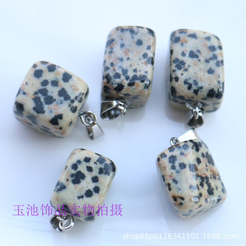 Colgante de cristal natural pequeño cuadrado rosa verde dongling ágata rojo colgante irregular pendientes collar accesorios diy