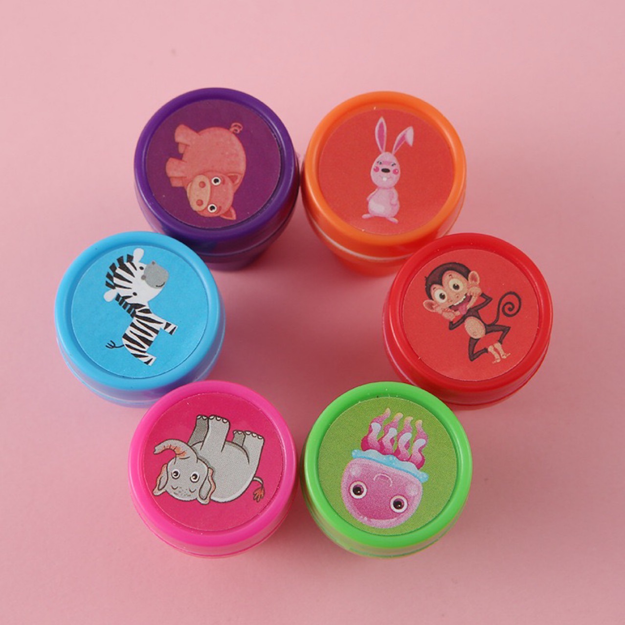 Nuevo lindo sello infantil de mascota, lindo sello de animal de dibujos animados, fabricante de sellos de juguete de tinta de retorno al por mayor