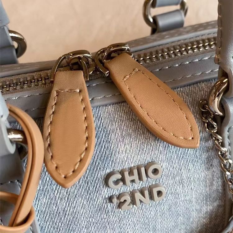 2024 New Women's Multi functional Handbag Single Shoulder Crossbody Bag Platinum Blue Sea Pillow_voghion.com