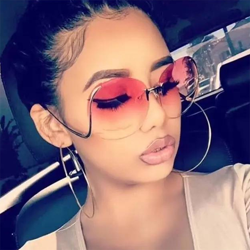 45g Weight Frameless Glasses Structure Sunglasses Classification PC, UV400 Protection Lens Material Round Frame Glasses Style Travel, Fashion Wear, Sun protection Occasion Solid Color Pattern All Seasons Season Women's Gender Personality, Exaggerated, Street Style Personality Exaggerated Street Solid Color PC UV400 Protection Round Frame Frameless Women's Sunglasses 无