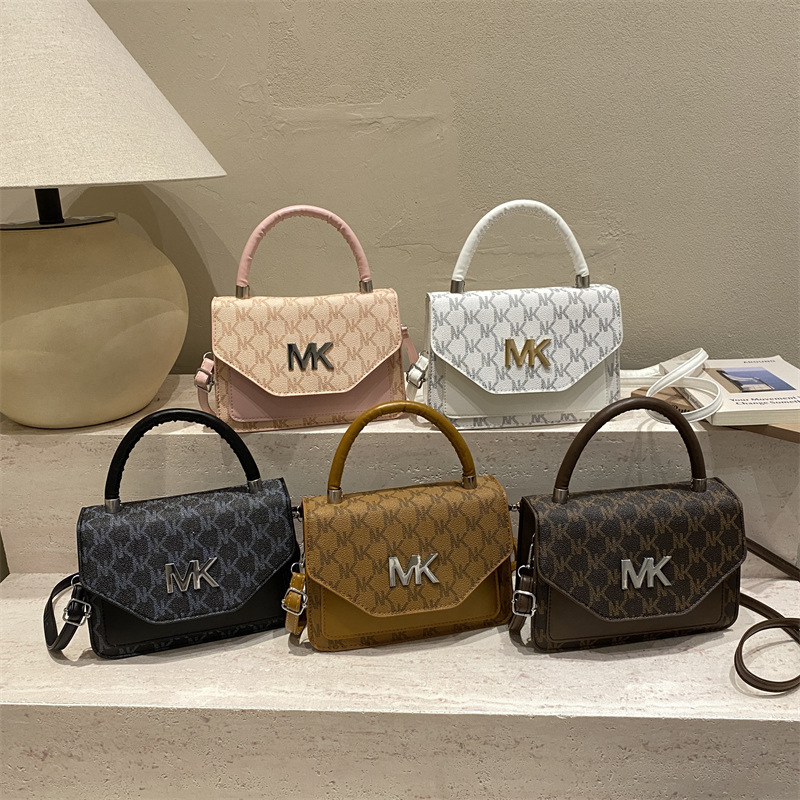 Nueva bolsa de hombro 2026 primavera y verano nuevo nicho de diseño bolso de mochila de moda simple bolso de tendencia de mujer