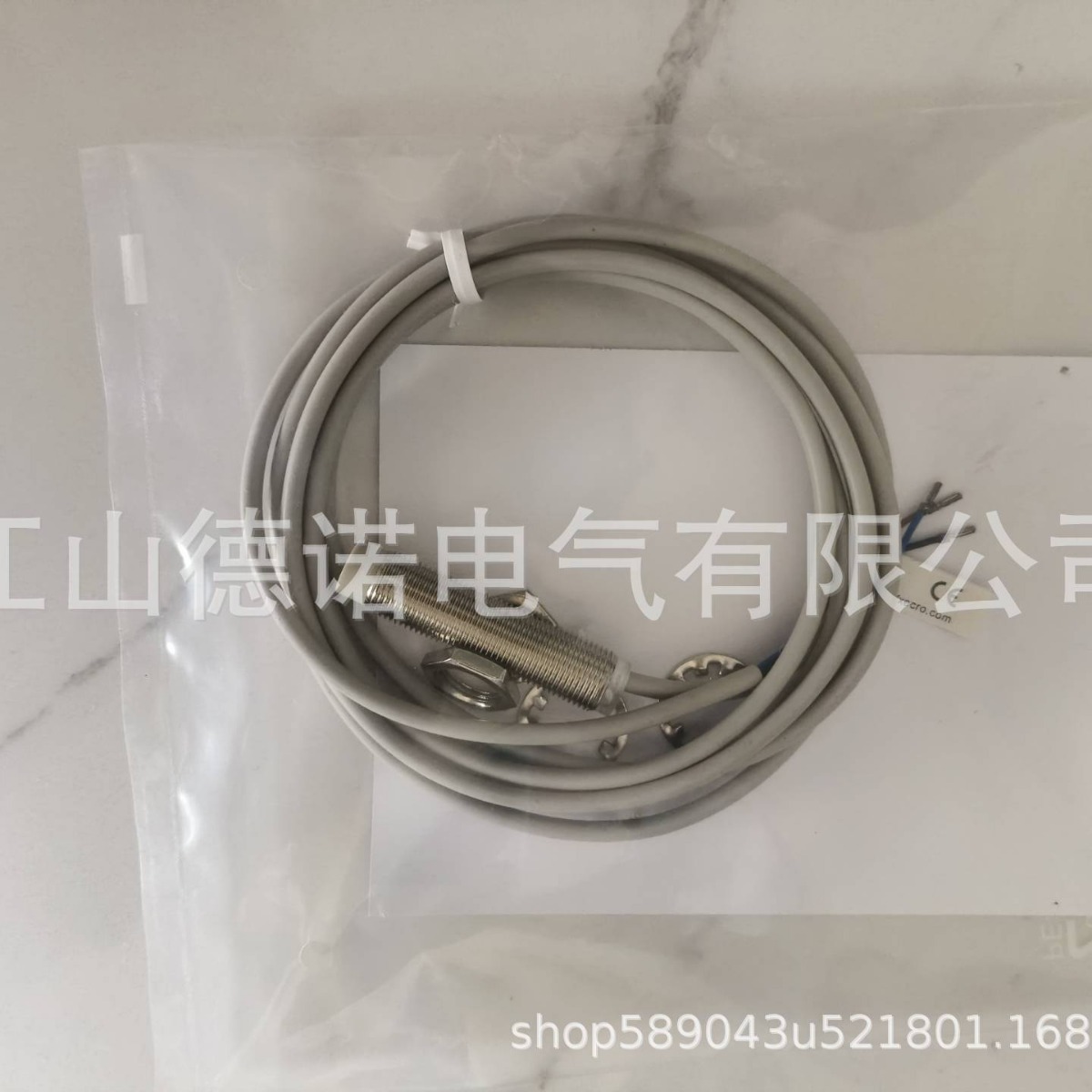 全新XECRO电感式接近开关IPS8-N4PC45-A8 IPS8-N4PC60-A8