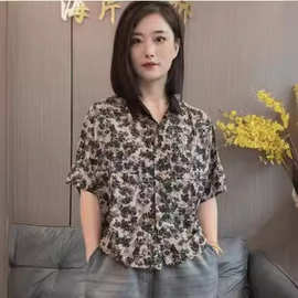 直播爆款 设计感小众复古港味碎花五分袖衬衫女夏季百搭宽松上衣