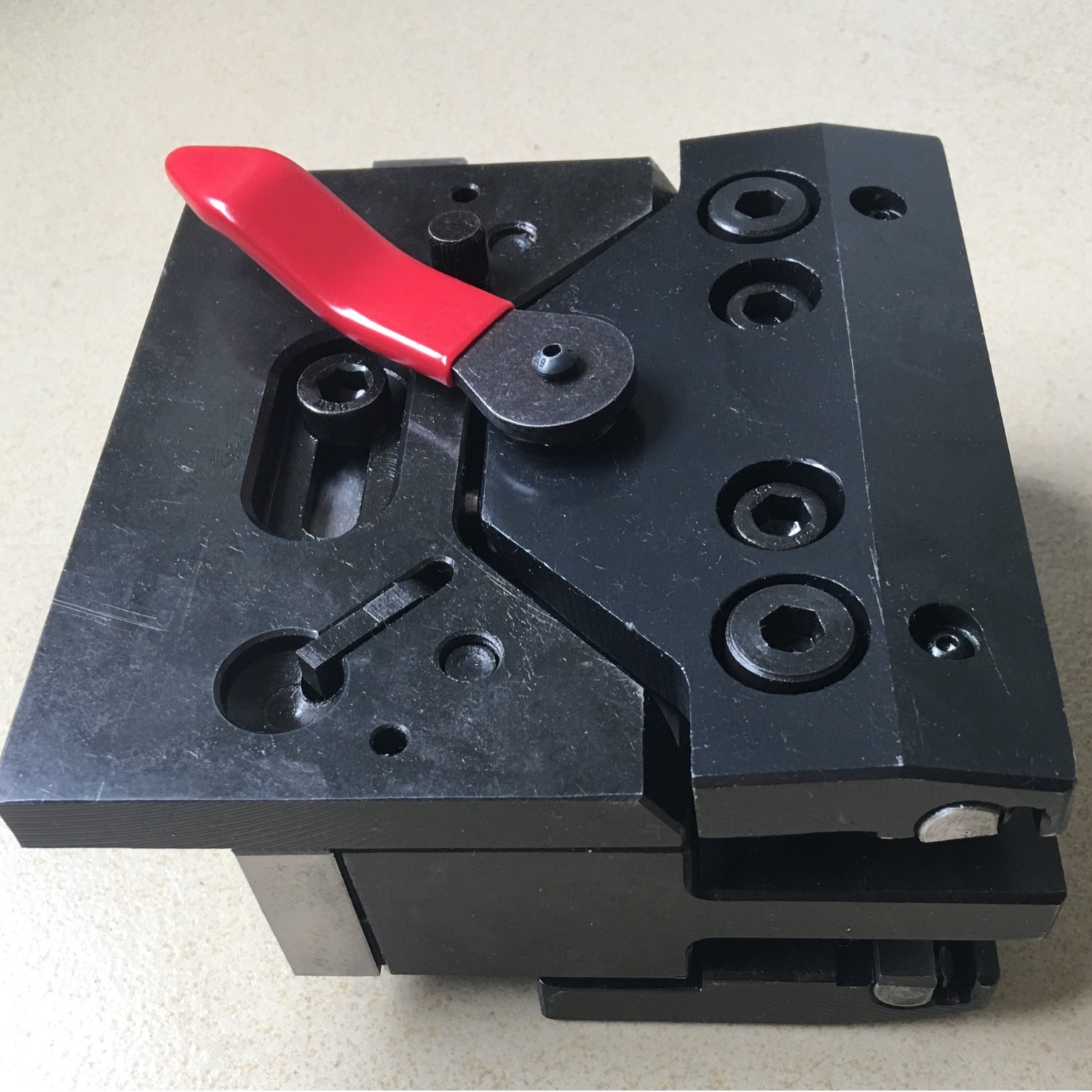 数控折弯机模具夹具普夹快夹阿玛达快夹具夹板