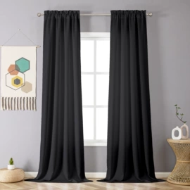 布艺窗帘;餐垫、餐巾;桌旗