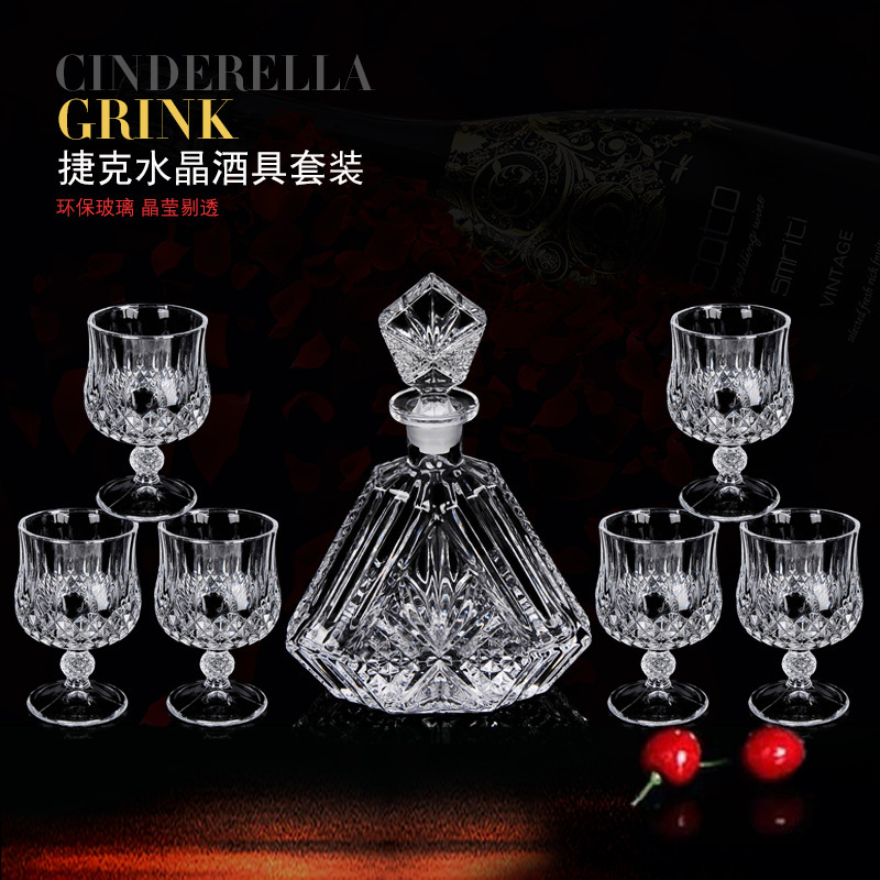 Comercio exterior transfronterizo suministro de alta calidad de vidrio de cristal checo whisky taza de vino casero decanter set de vino