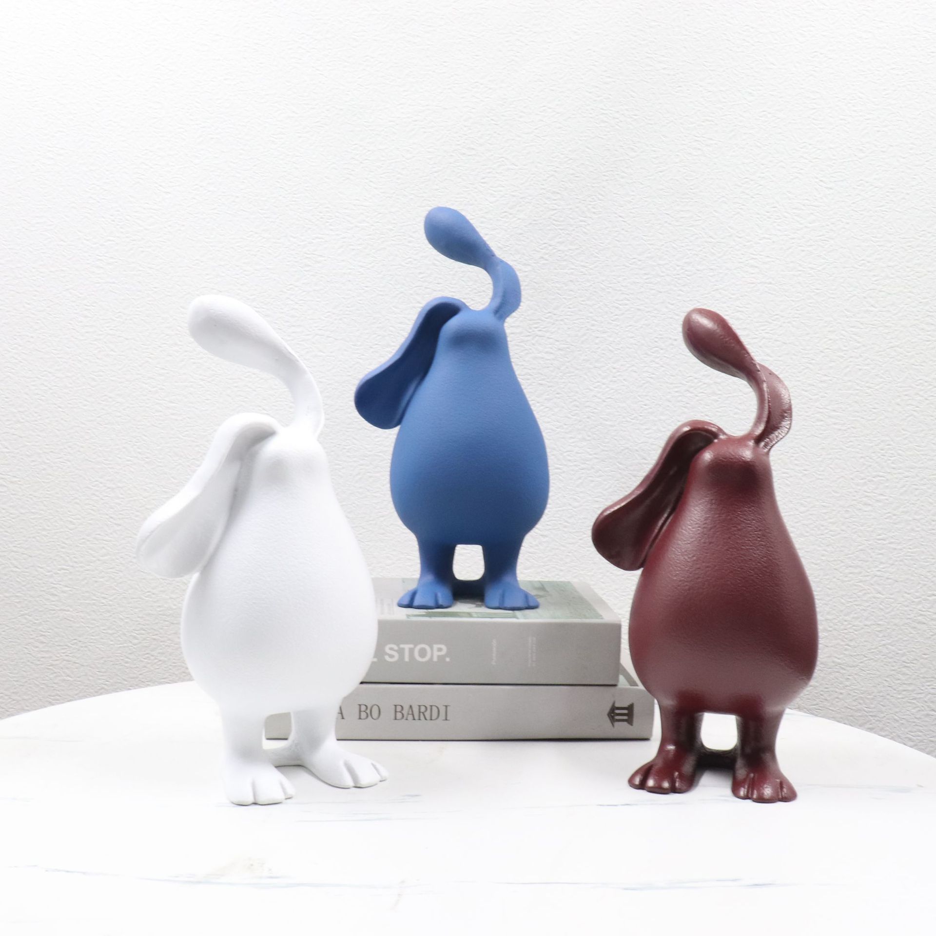 Modern Art Resin White Long-eared Rabbit Ornaments Model House Sales Office Living Room Children's Room Soft Decorations