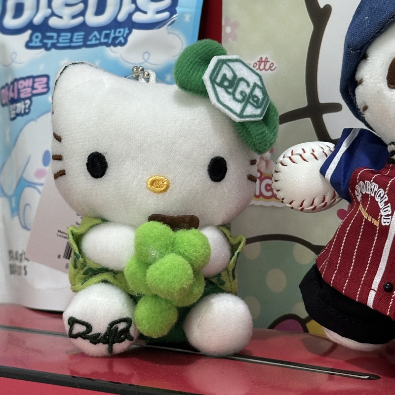 黑色草帽kitty帽宝宝挂件爱心扣公仔玩偶可爱赫本风挂饰钥匙扣|undefined