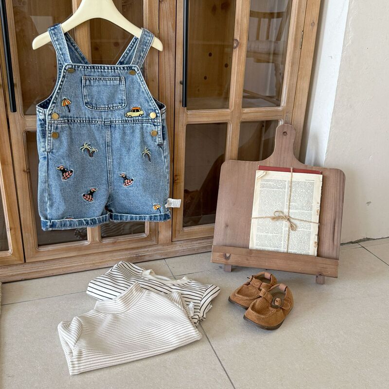 New autumn collection: embroidered denim overalls for babies and toddlers, featuring fashionable cartoon embroidery and suitable for all seasons New autumn collection: embroidered denim overalls for babies and toddlers, featuring fashionable cartoon embroidery and suitable for all seasons