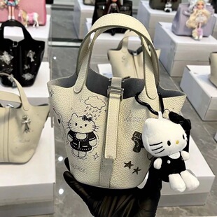 HelloKitty graffiti basket bag bucket handbag 2024 new casual shoulder messenger bag