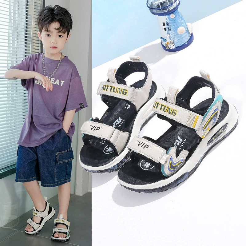 Сандалии для мальчиков 2024, новая летняя детская Нескользящая кожаная пляжная обувь на мягкой подошве в Корейском стиле для учеников начальной школы