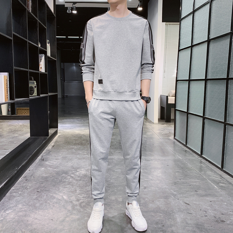 Trajes deportivos para hombres primavera y otoño ocio de algodón de moda de dos piezas para correr jóvenes camisetas de cuello redondo chaqueta para hombres