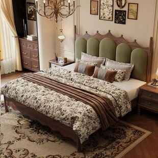 Walnut wood 1 meter 8 double master bedroom French American Chinese retro 1 meter 5 single crown high-end soft wooden bed