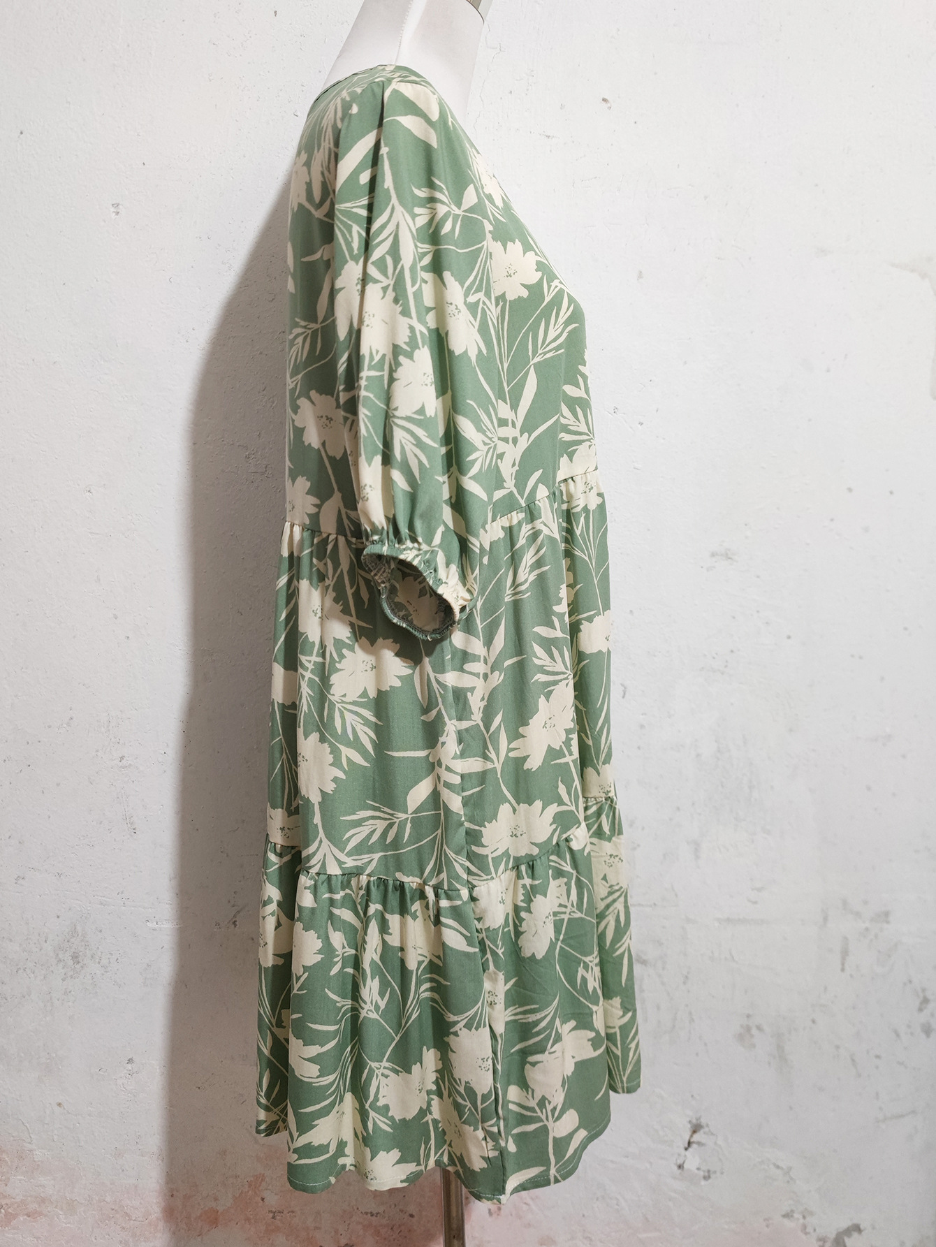 Real Shot Rayon Printed V neck Loose Big Hem Short Sleeve Holiday Dress
