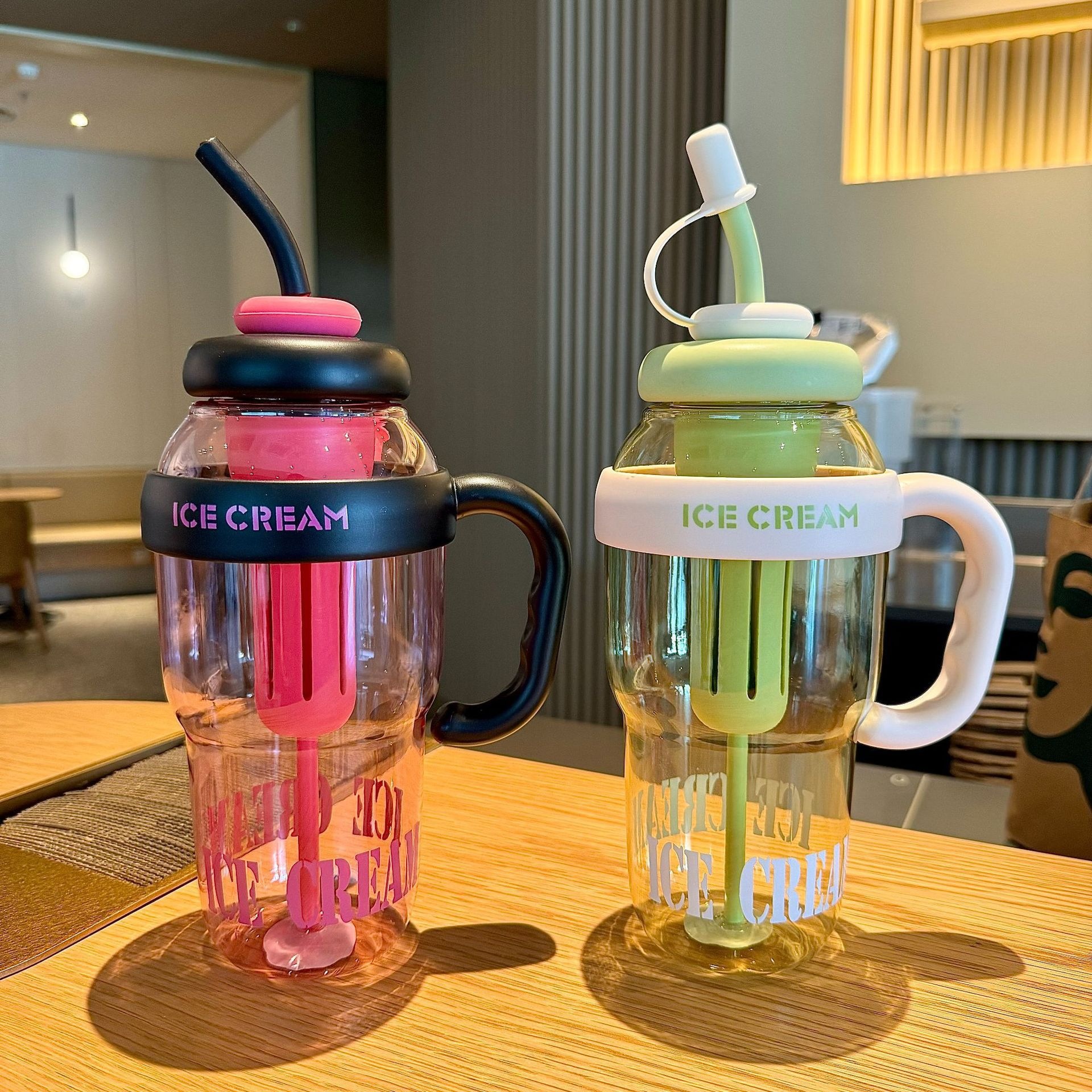 Giant Water Bottle With Handle, Large Capacity Summer Student Cup_voghion.com