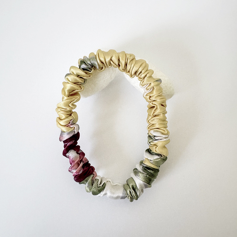 노란 나비 연꽃