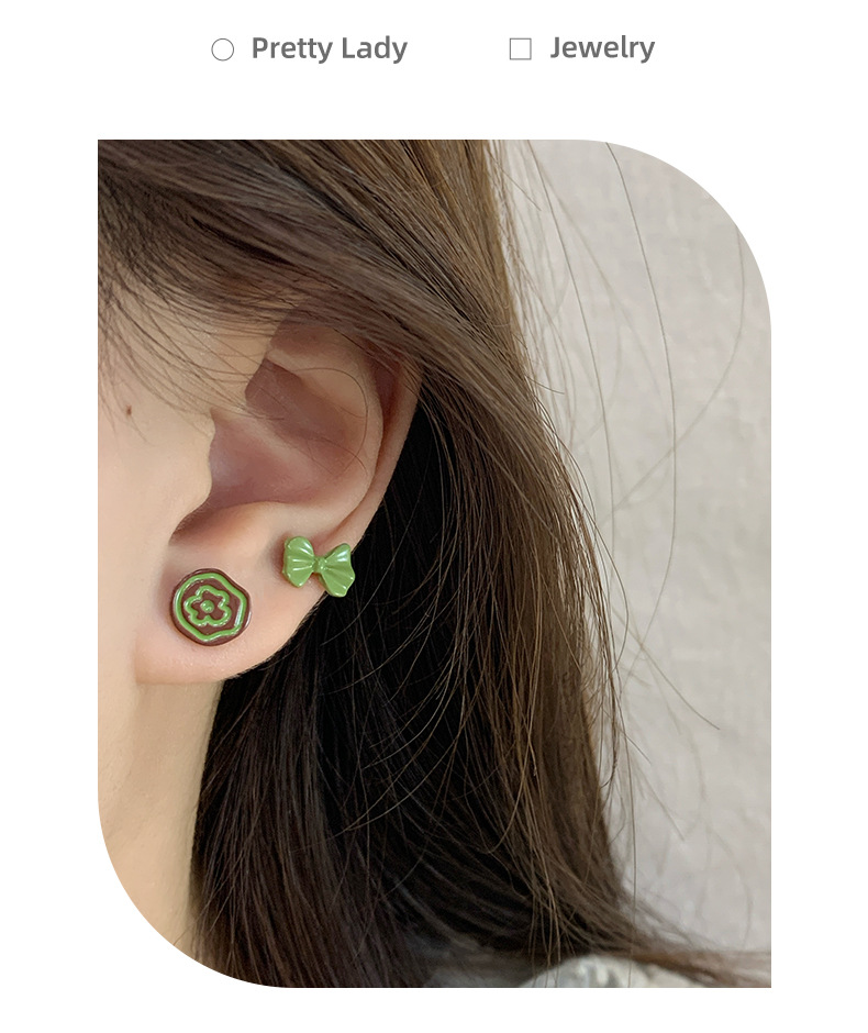 All Seasons Season Women's Gender 1 Set Sweet Simple Style Bear Heart Shape Bow Knot Enamel Alloy Ear Studs
