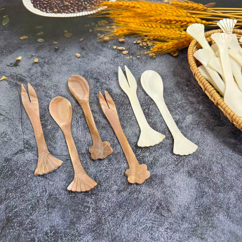 Pearl Shell Spoon Fork Set Pink Purple Shell Flower Handle Exquisite Dessert Spoon Pearl Shell Spoon Fork Set Pink Purple Shell Flower Handle Exquisite Dessert Spoon