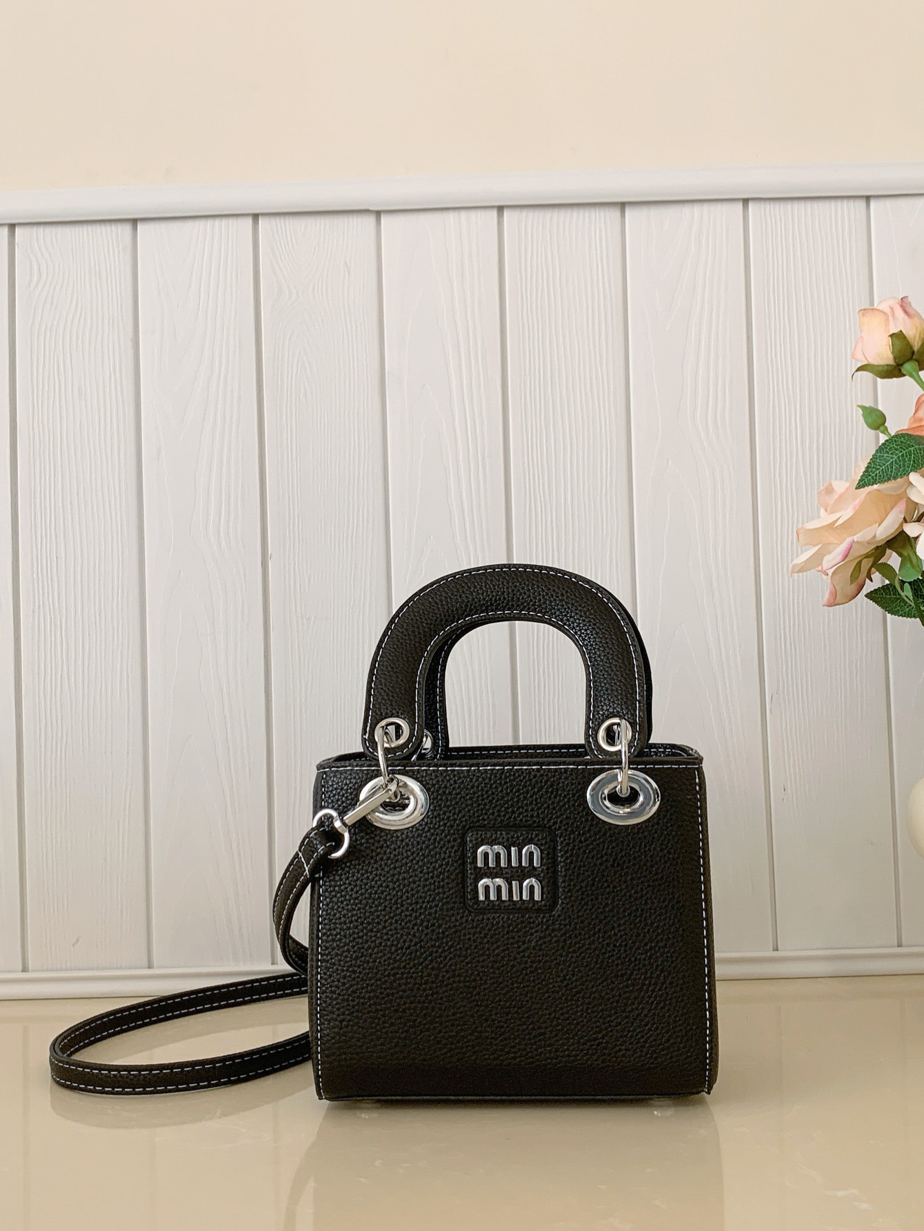 Bolso de moda de lujo ligero, bolso de dama, bolso de alta calidad, bolso de hombro de mujer, bolso de mano, bolso de brazo.