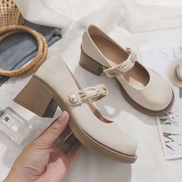Fairy Mary Zhen Zapatos primavera y otoño 2026 nuevos zapatos de tacones altos en línea, zapatos de cuero poco profundos, zapatos de tacón grueso