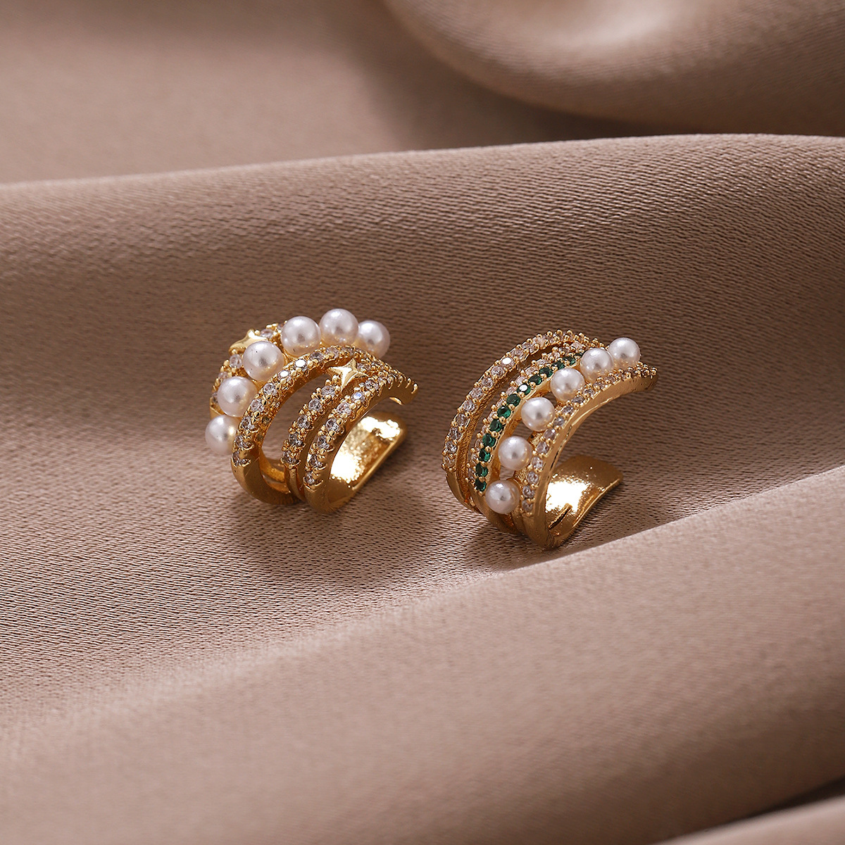 Estilo de celebridad personalizado europeo y americano temperamento sin oreja clip de hueso de oreja pendientes populares pendientes de perlas transfronterizas al por mayor