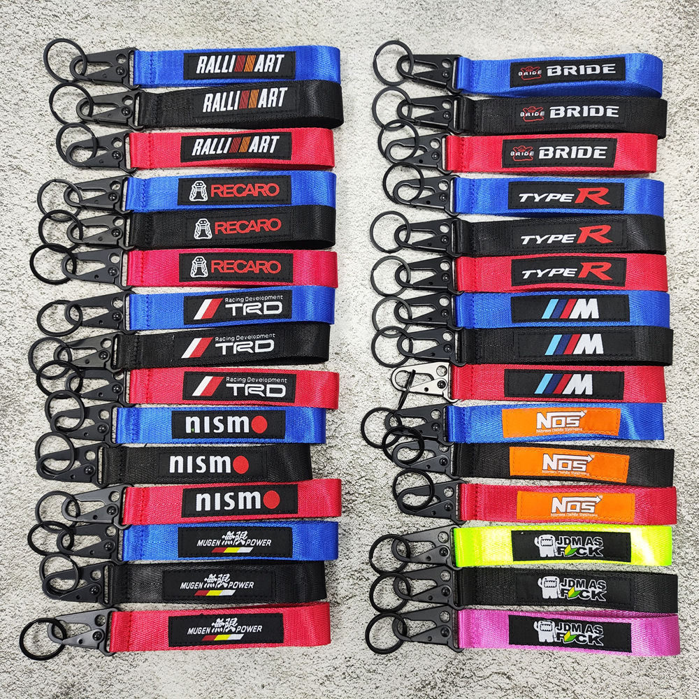 Car modification embroidery sewing mountaineering buckle eagle beak key chain anti-loss pendant in stock wholesale