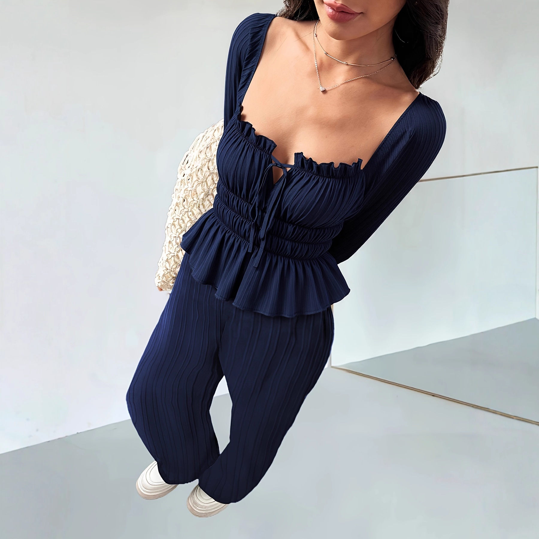 Ensemble chemisier à volants et pantalon large d'inspiration française – Style bohème chic élégant pour femme (Tailles S à XXL, bleu marine, esthétique minimaliste euro-américaine)_voghion.com