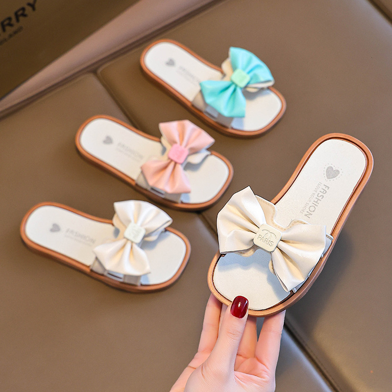 Summer Girls' Baby Slippers 2025 New Fashionable Outer Wear Soft Bottom Non-Slip Bow Children's Beach Slip Flops