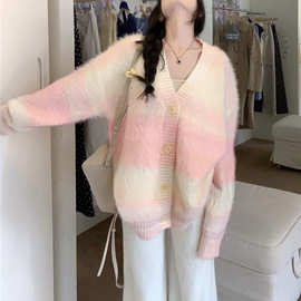 韩系甜美渐变粉色v领毛衣2025春秋软糯慵懒风宽松针织开衫上衣女
