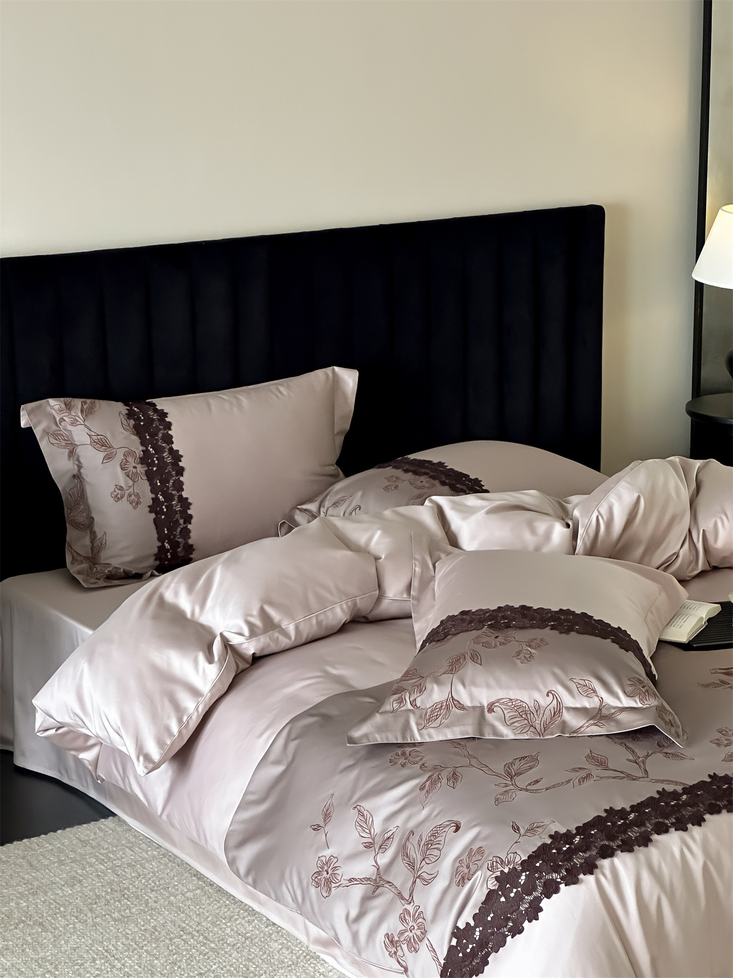 Nordic Vintage Four Piece Bedding Set Romantic Luxury Duvet Cover_voghion.com