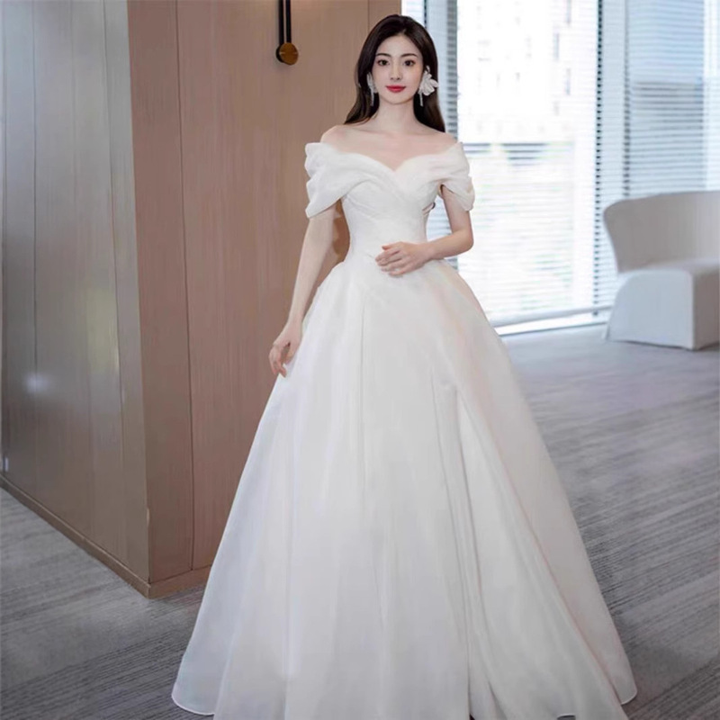 French-Style Off-Shoulder New White Wedding Gown for Petite Brides, High-Quality Lightweight Floor-Length Dress French-Style Off-Shoulder New White Wedding Gown for Petite Brides, High-Quality Lightweight Floor-Length Dress