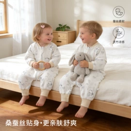 童睡袋;其他婴儿寝具;围嘴围兜