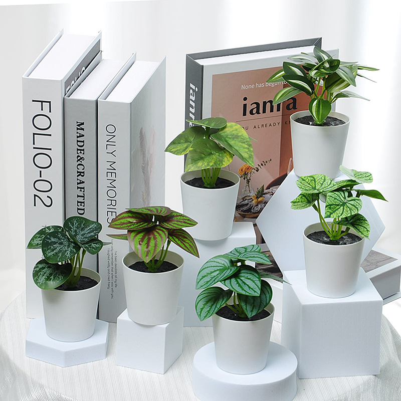 Pequeñas plantas verdes en maceta mini decoración de pared flores falsas hojas escritorio interior librería decoración de plantas verdes