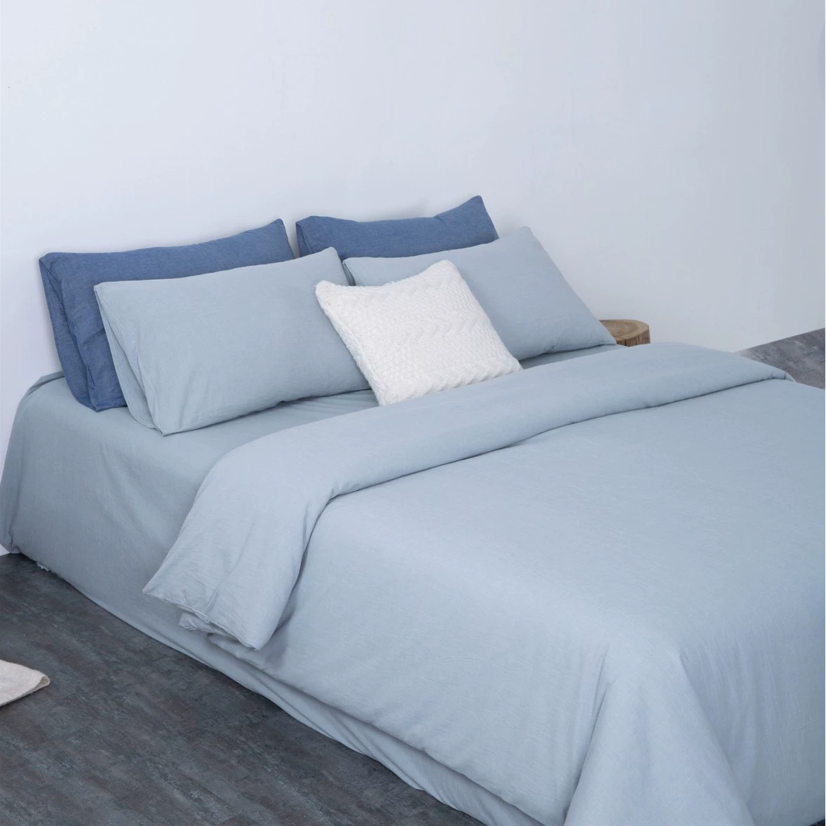 Japanese unprinted style solid color washed cotton three or four piece set, skin-friendly, breathable, naked sleeping grade single and double bedding home textiles