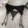 Black, 32