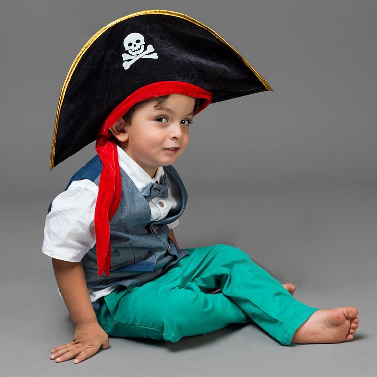 Sombrero de capitán pirata transfronterizo de Halloween suministros de baile sombrero pirata del Caribe sombrero pirata calavera sombrero de cinta roja