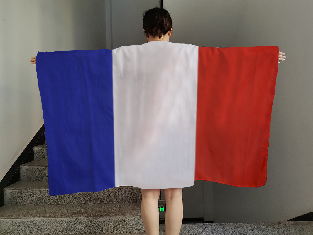 Suministro transfronterizo 2022 Copa Mundial de fútbol animar apoyos fans capa bandera chal 90*150cm