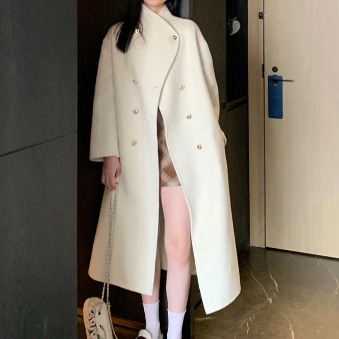 High-End White Double-Sided Wool Outwear for Women, Lazy Style Woolen Outwear, Loose and Slimming Look, Long Double-Breasted Outwear