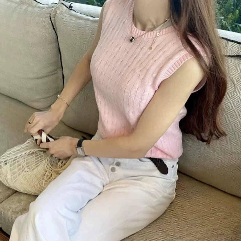 Новинка лета 2024: Женский трикотажный жилет с вышивкой логотипа Pony, оборками и узором косичка, из чистого хлопка, свежий стиль